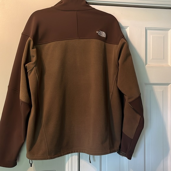 North face Mens Large wind stopper coat. Brown.Some wear on the Velcro sleeve. - Picture 5 of 7